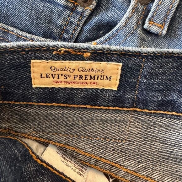 Levi's 501Blue Straight Jeans Timeless Design - Picture 5 of 7